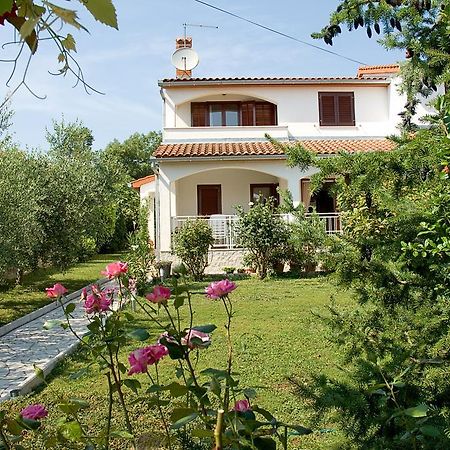 Holiday Home Magnolia Tar-Vabriga 客房 照片