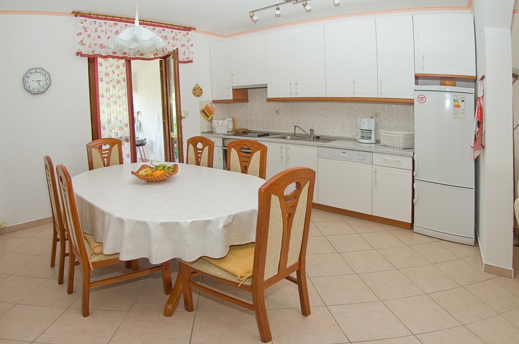 Holiday Home Magnolia Tar-Vabriga 客房 照片
