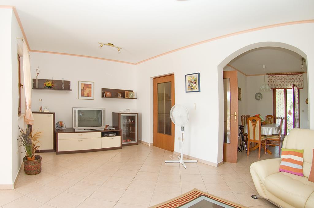 Holiday Home Magnolia Tar-Vabriga 客房 照片