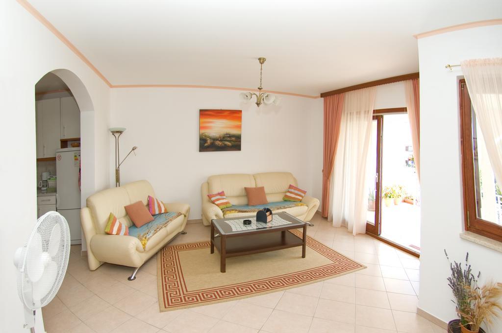 Holiday Home Magnolia Tar-Vabriga 客房 照片